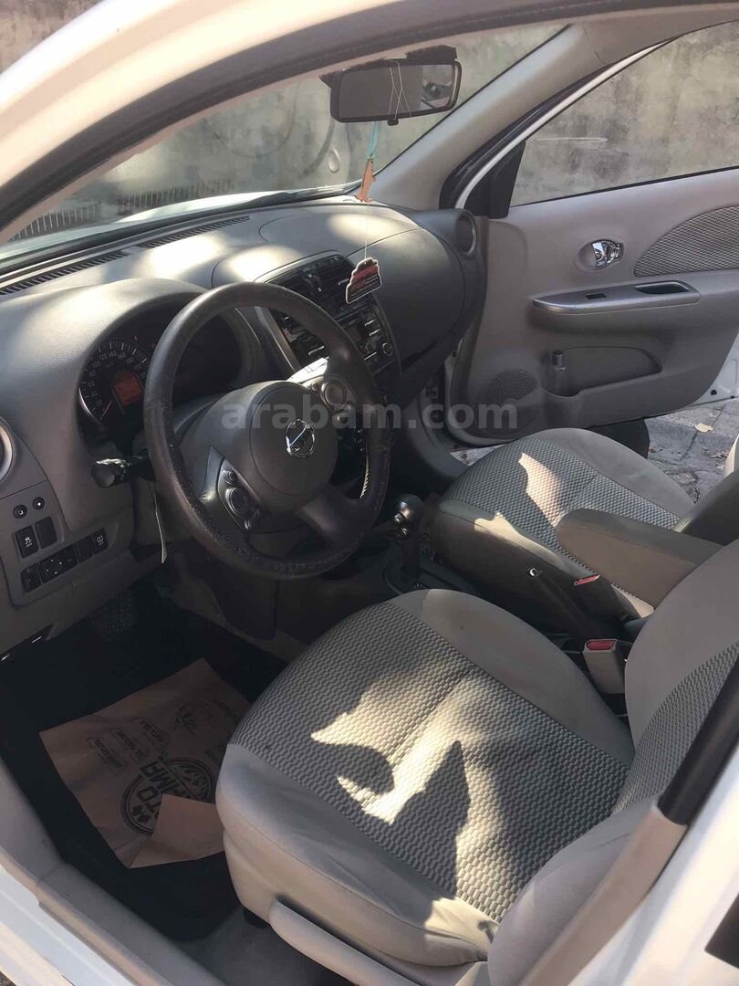 Sahibinden Nissan Micra 1.2 Match 2015 Model İzmir 139.000 km Beyaz 3