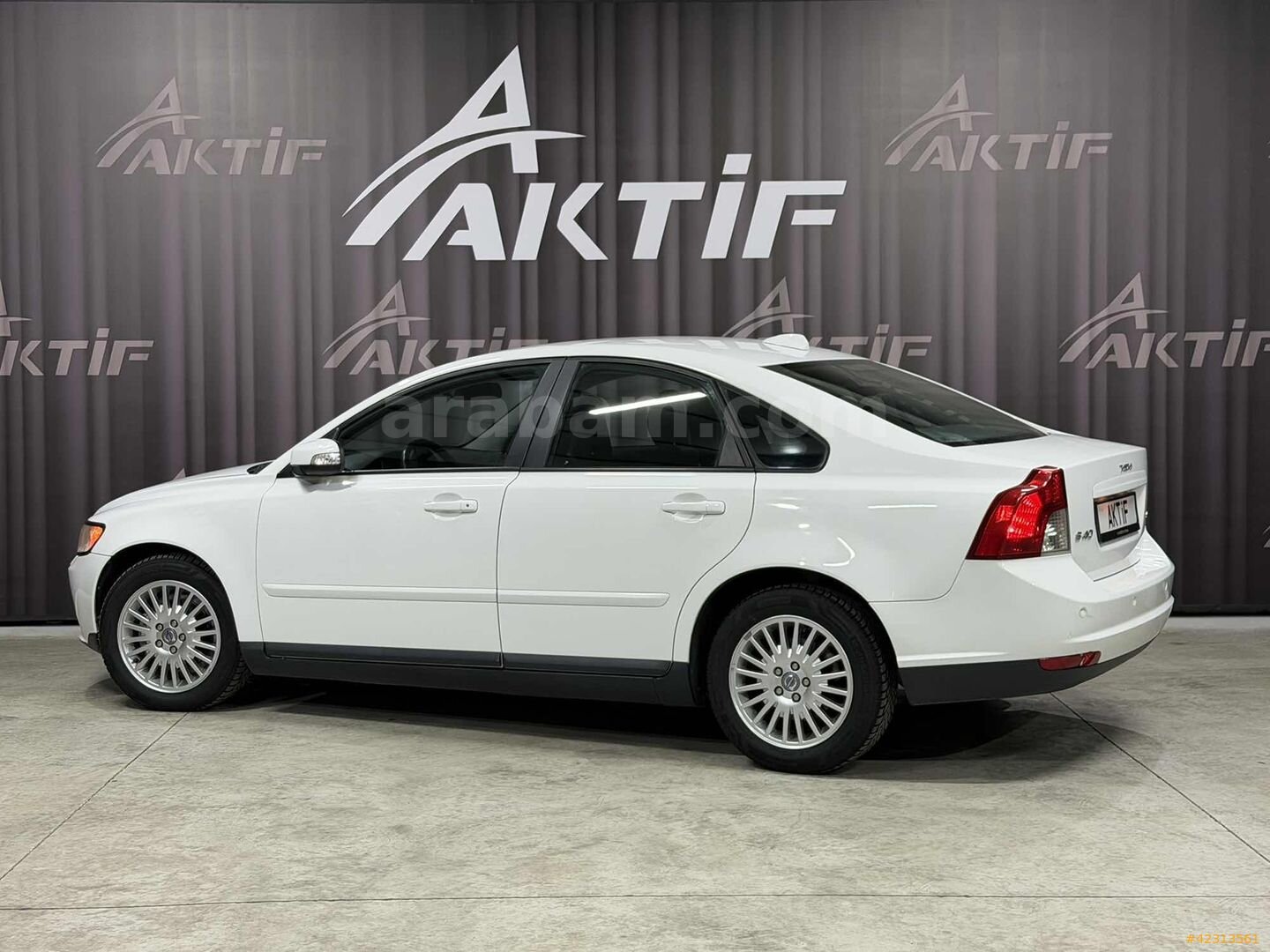 Galeriden Volvo S40 1.6 D Premium 2009 Model Denizli 277.000 km Beyaz 6