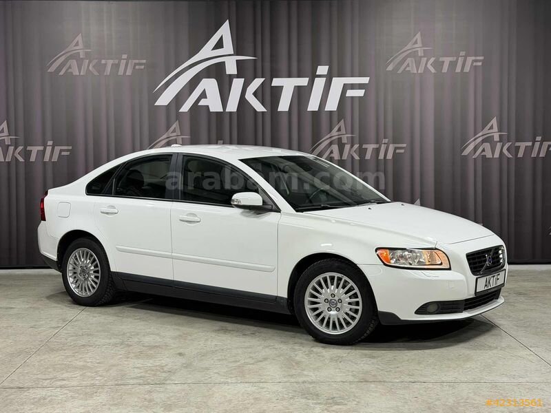 Galeriden Volvo S40 1.6 D Premium 2009 Model Denizli 277.000 km Beyaz