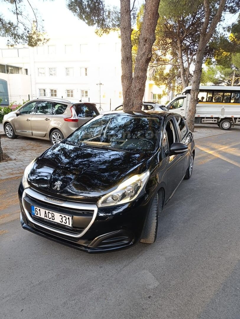 Sahibinden Peugeot 208 1.2 PureTech Access 2016 Model Manisa 169.000 km Siyah 3