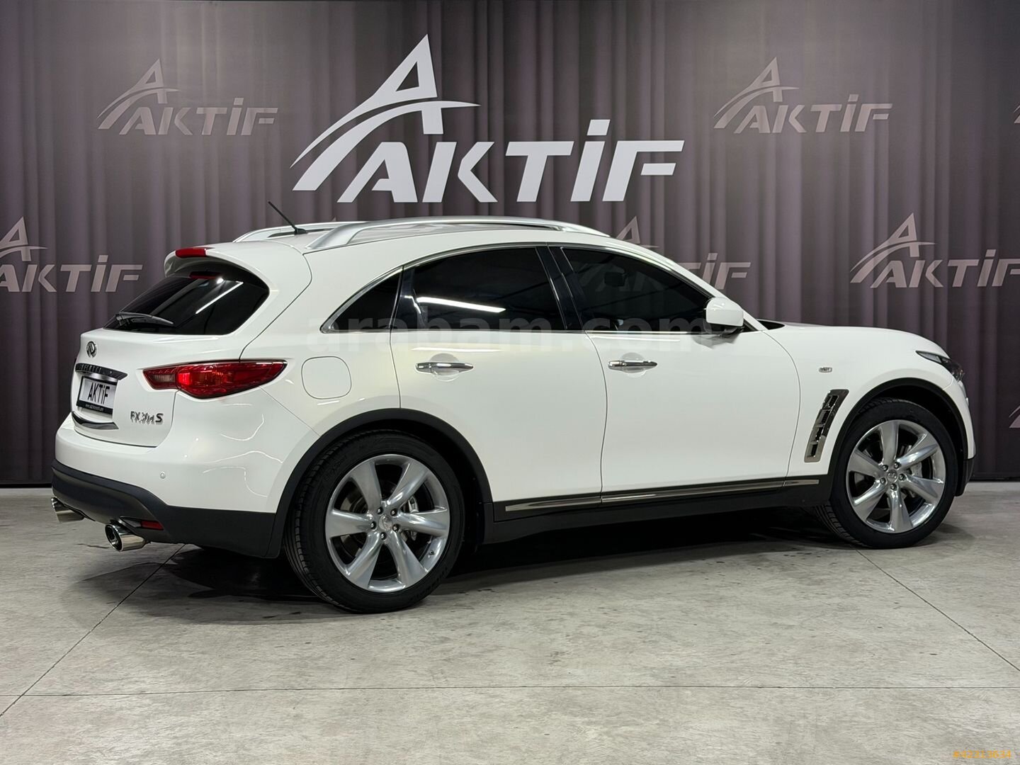 Galeriden Infiniti FX FX30d S 2011 Model Denizli 228.000 km Beyaz 4