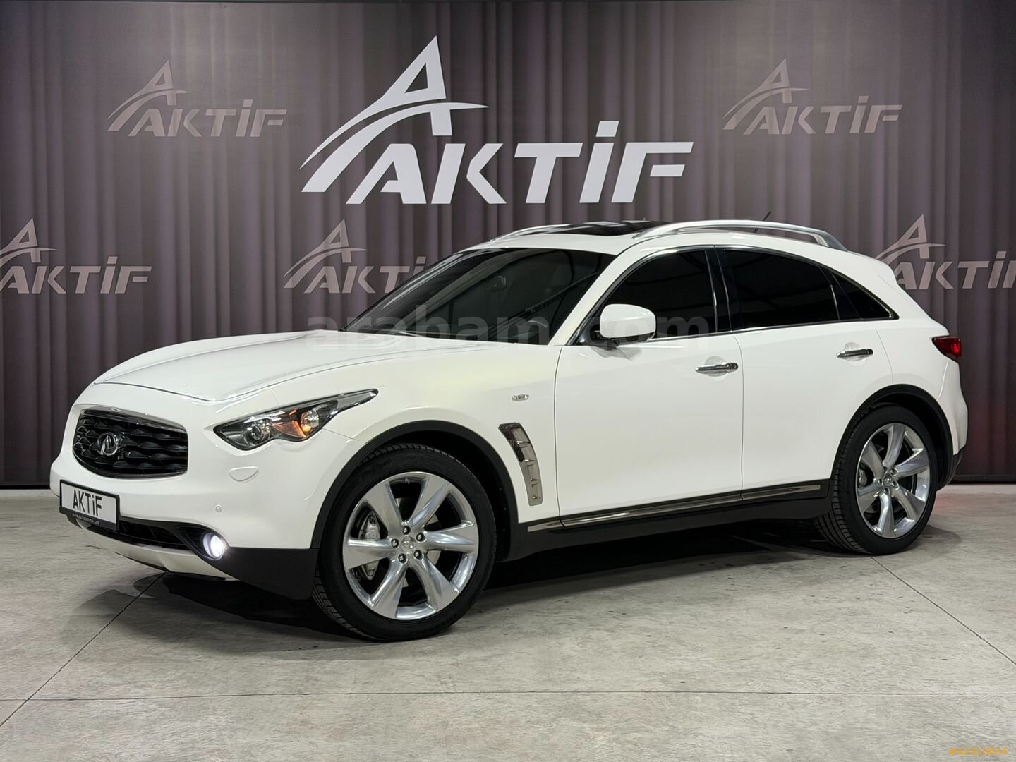 Galeriden Infiniti FX FX30d S 2011 Model Denizli 228.000 km Beyaz 3