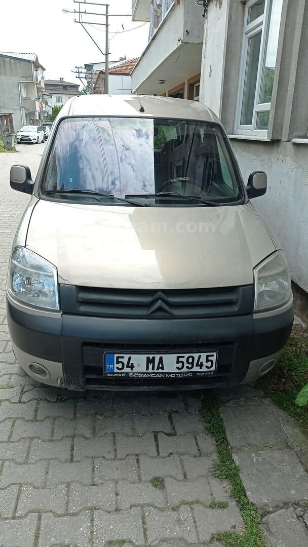 Sahibinden Citroen Berlingo 1.6 HDi X 2008 Model Sakarya 200.000 km Diğer 2
