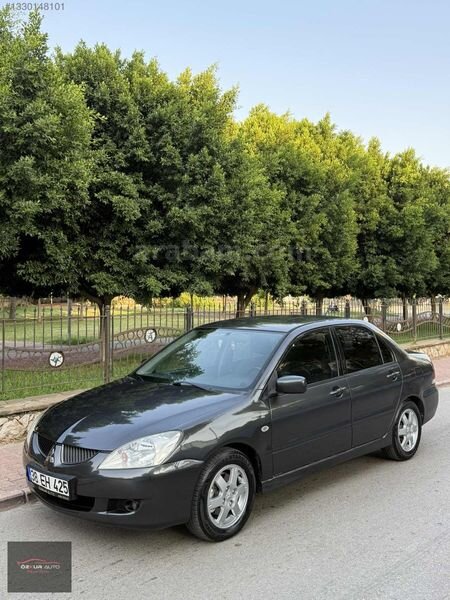 Galeriden Mitsubishi Lancer 1.6 Invite 2004 Model Adana 236.000 km Füme