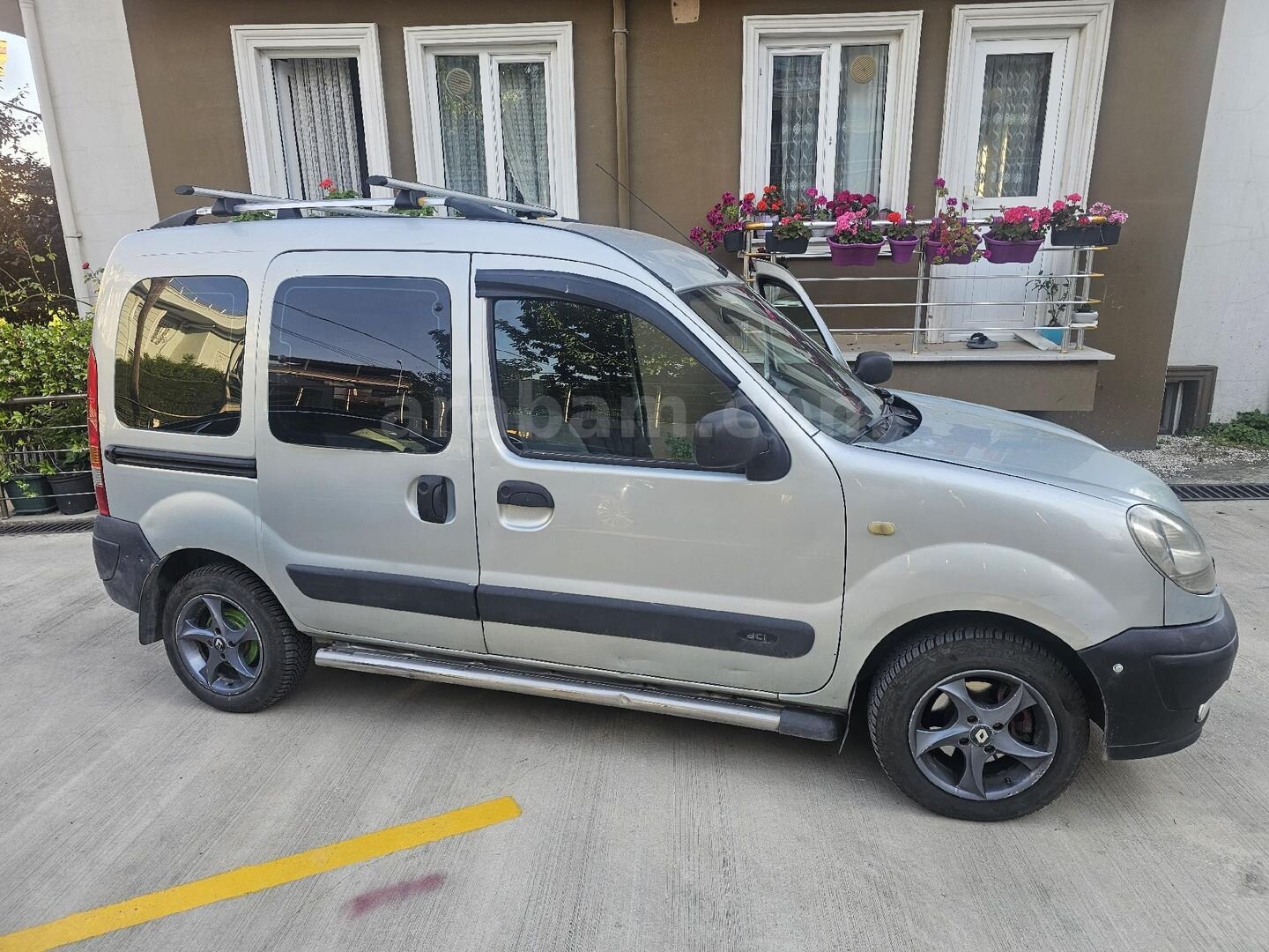 Sahibinden Renault Kangoo 1.5 dCi Authentique 2007 Model İstanbul 258.000 km Gri 3