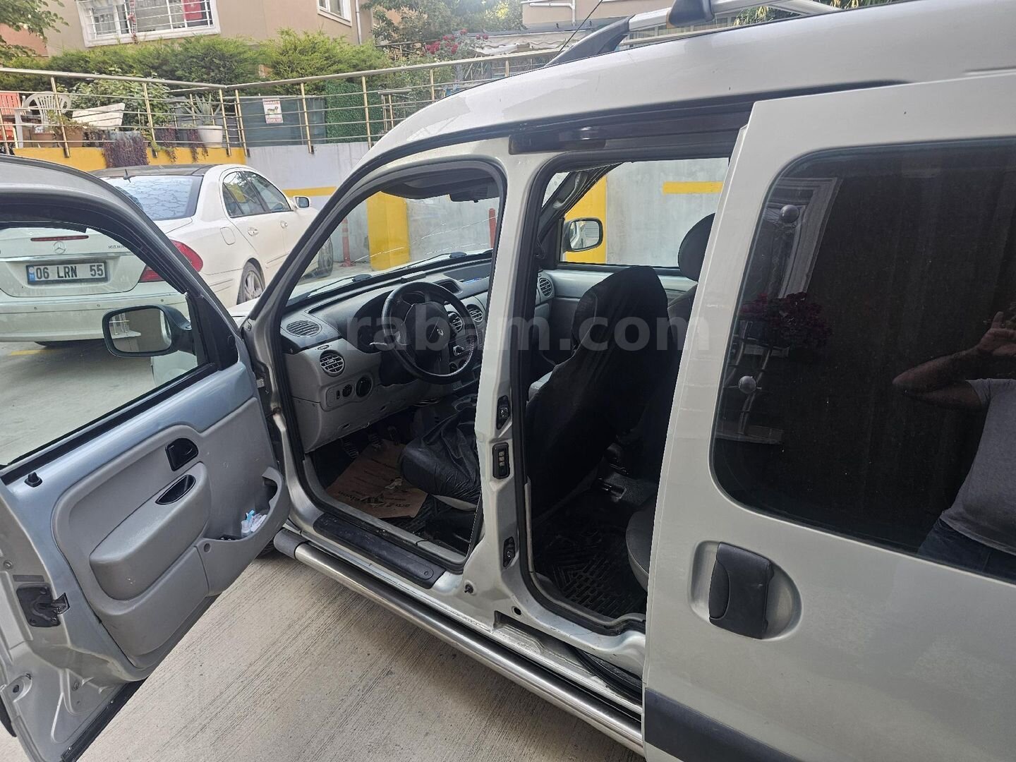 Sahibinden Renault Kangoo 1.5 dCi Authentique 2007 Model İstanbul 258.000 km Gri 7