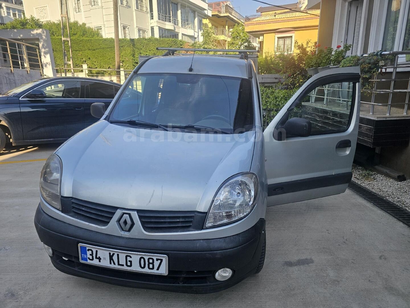 Sahibinden Renault Kangoo 1.5 dCi Authentique 2007 Model İstanbul 258.000 km Gri 1