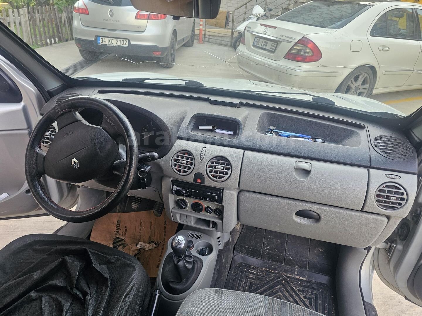 Sahibinden Renault Kangoo 1.5 dCi Authentique 2007 Model İstanbul 258.000 km Gri 5