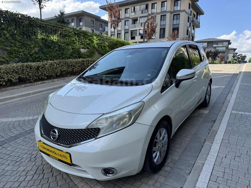 Galeriden Nissan Note 1.5 dCi Tekna 2014 Model İstanbul 330.000 km Beyaz