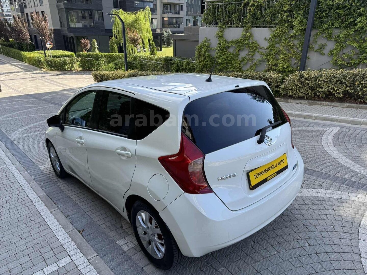 Galeriden Nissan Note 1.5 dCi Tekna 2014 Model İstanbul 330.000 km Beyaz 3