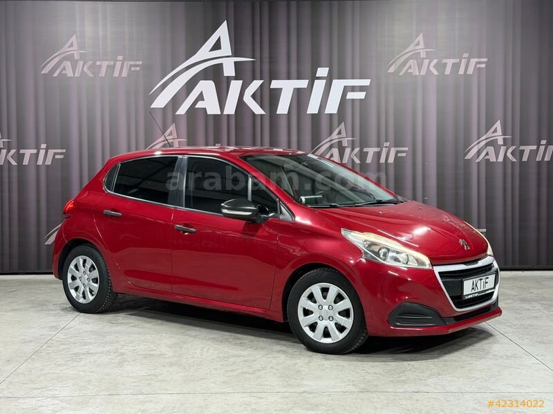 Galeriden Peugeot 208 1.2 PureTech Access 2015 Model Denizli 89.000 km Kırmızı