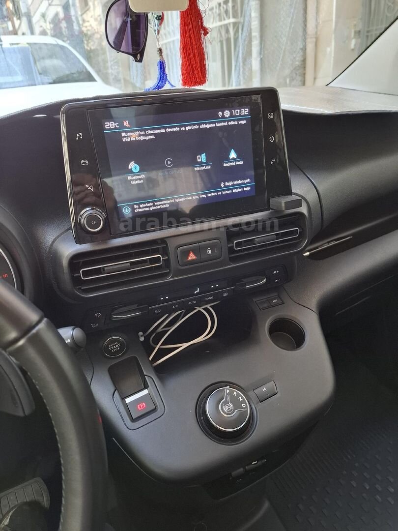 Sahibinden Citroen Berlingo 1.5 BlueHDI Shine 2023 Model İstanbul 27.100 km Gri 6