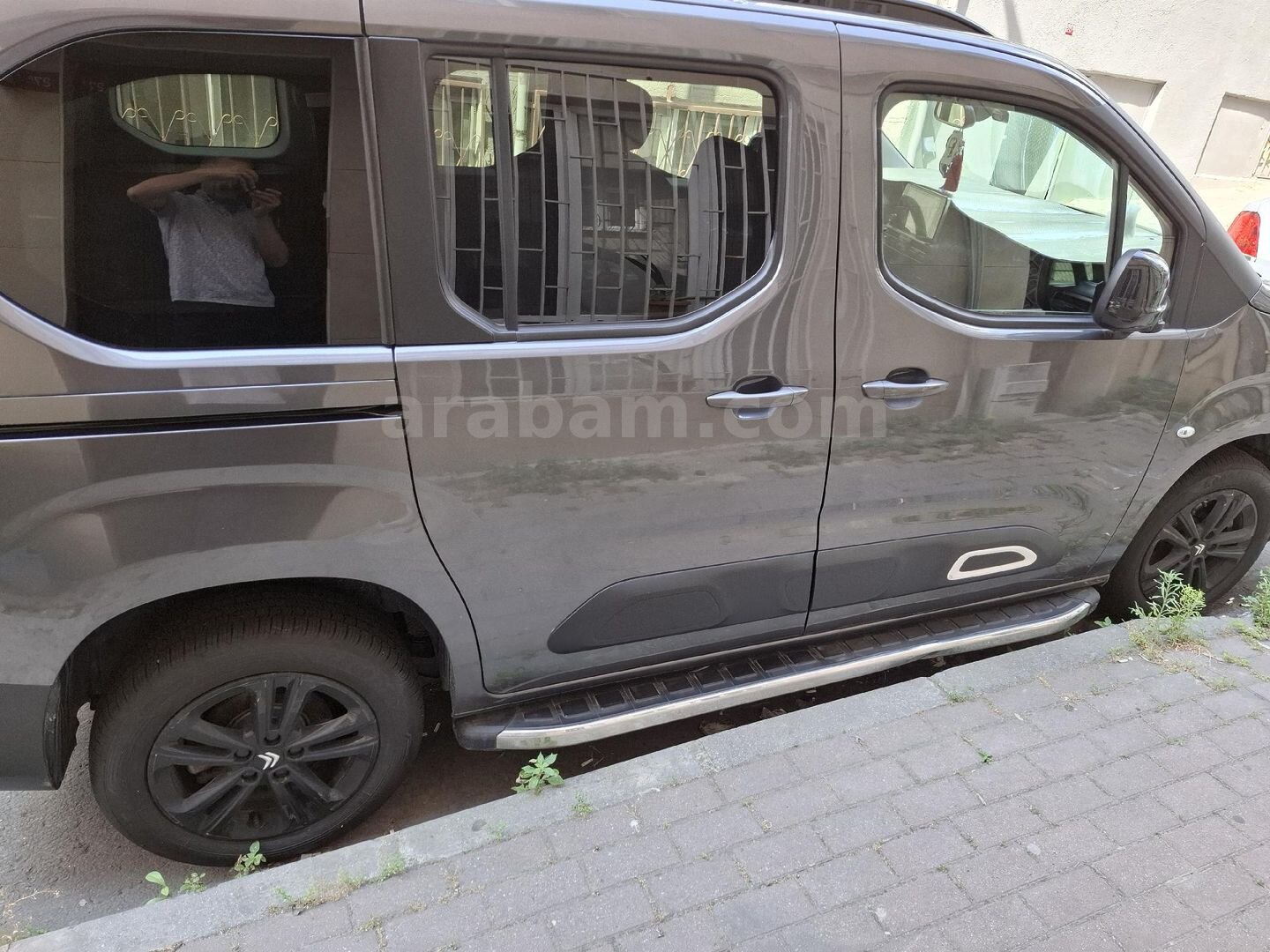 Sahibinden Citroen Berlingo 1.5 BlueHDI Shine 2023 Model İstanbul 27.100 km Gri 2