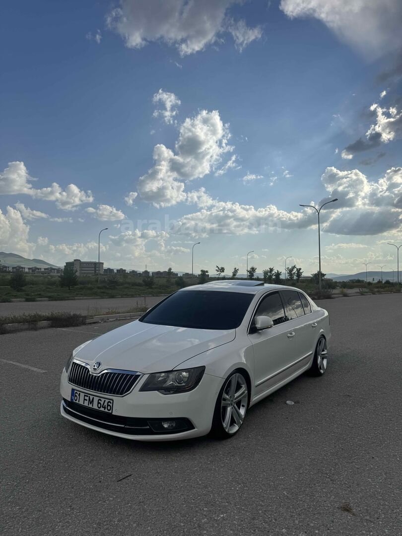Sahibinden Skoda SuperB 1.6 TDI Elegance 2014 Model Erzurum 144.000 km Beyaz 2