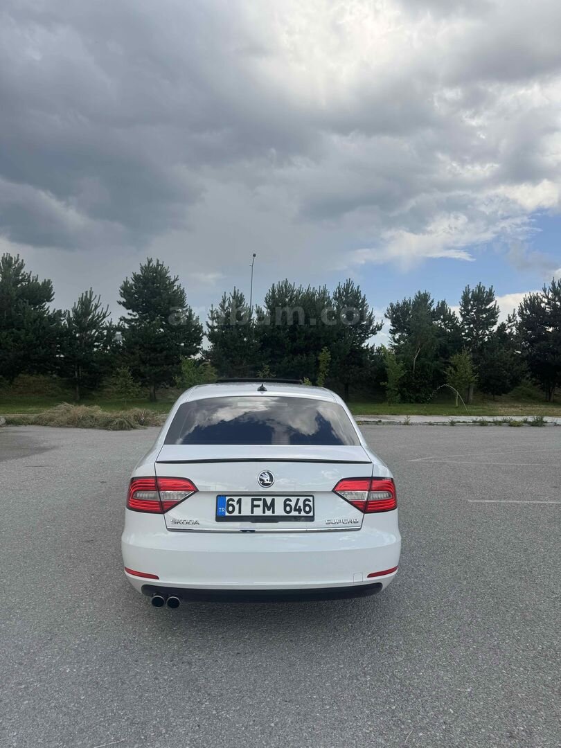 Sahibinden Skoda SuperB 1.6 TDI Elegance 2014 Model Erzurum 144.000 km Beyaz 6