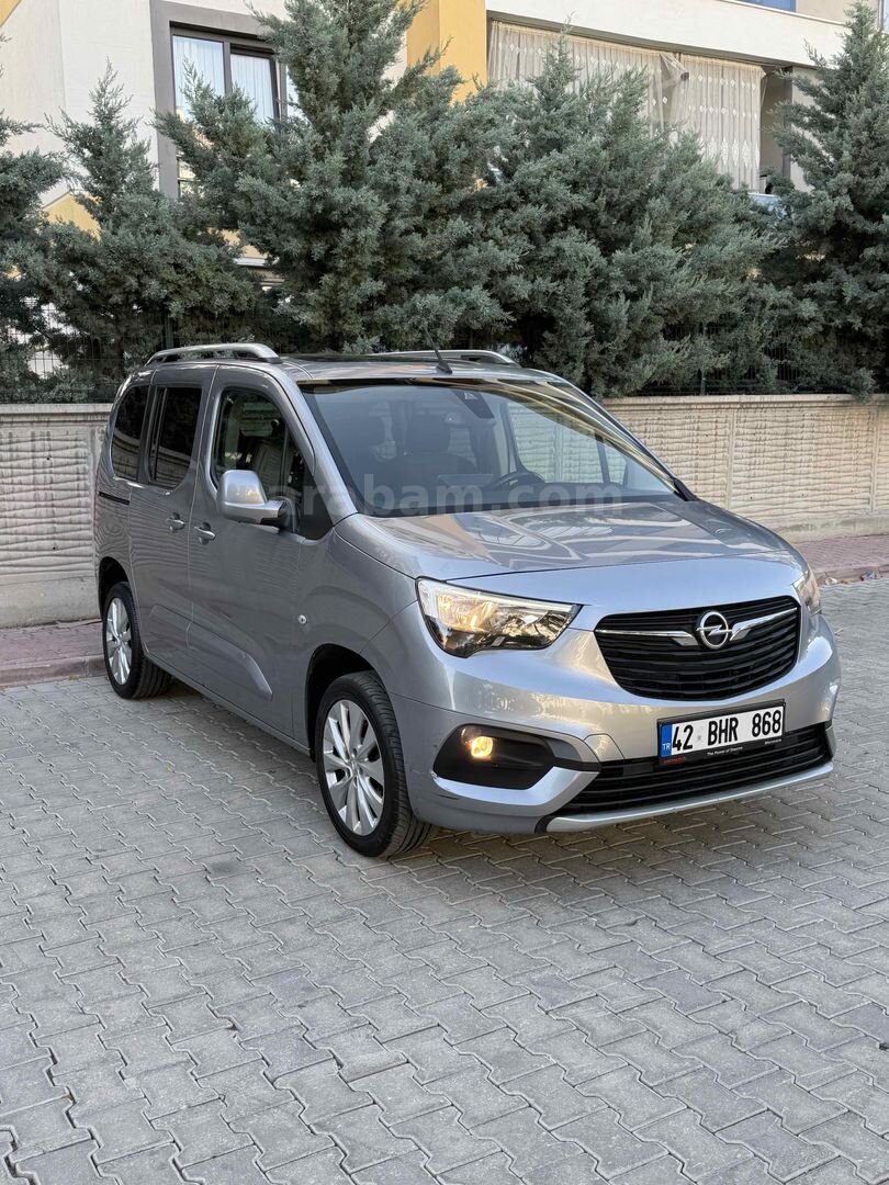 Galeriden Opel Combo 1.5 CDTI Ultimate 2020 Model Konya 163.000 km Gri 3