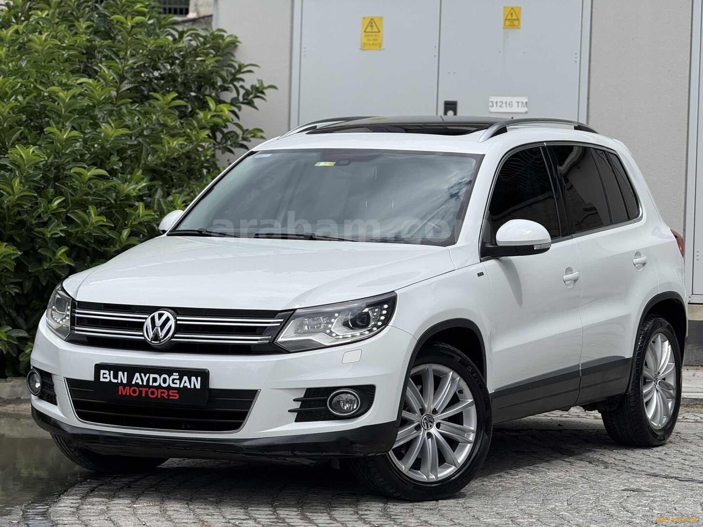 Galeriden Volkswagen Tiguan 1.4 TSI Cup 2015 Model İstanbul 119.000 km Beyaz 3
