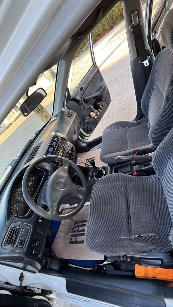 Sahibinden Honda Civic 1.6 i ES 1999 Model Tekirdağ 317.000 km Beyaz 3