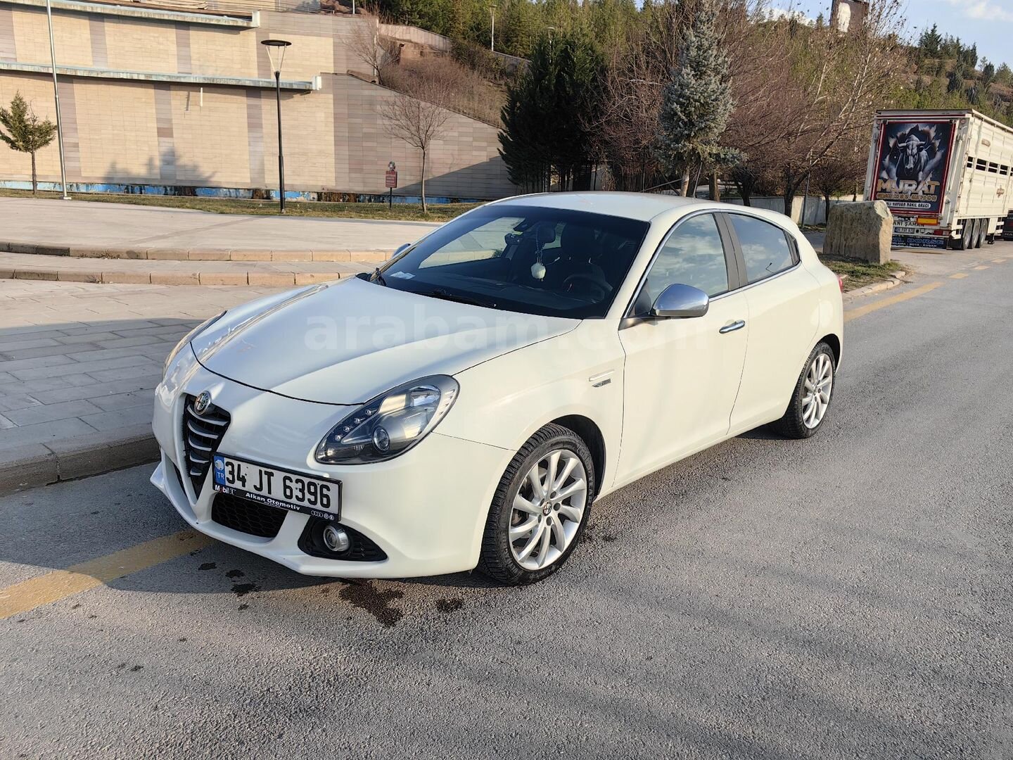 Sahibinden Alfa Romeo Giulietta 1.6 JTD Progression Plus 2014 Model Ankara 230.000 km Beyaz 3