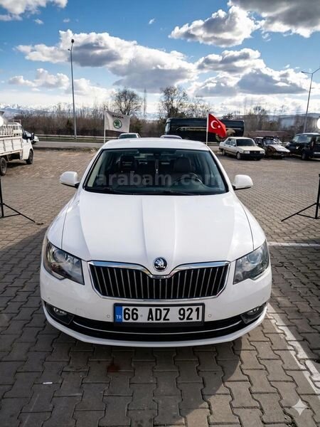 Sahibinden Skoda SuperB 1.6 TDI Elegance 2013 Model Bingöl 189.000 km Beyaz