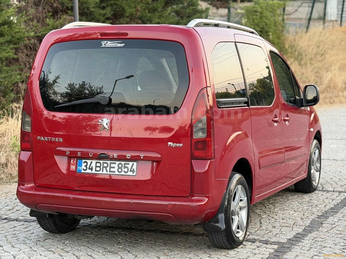 Galeriden Peugeot Partner 1.6 HDI Premium Pack 2012 Model İstanbul 285.000 km Kırmızı 7