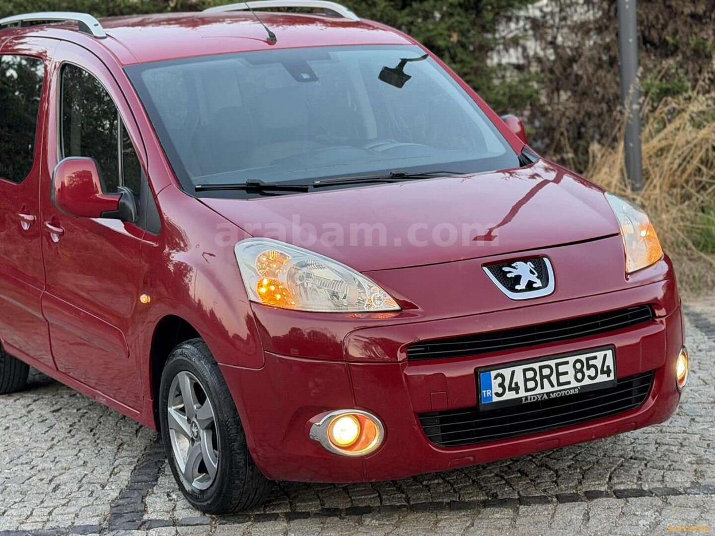 Galeriden Peugeot Partner 1.6 HDI Premium Pack 2012 Model İstanbul 285.000 km Kırmızı 3