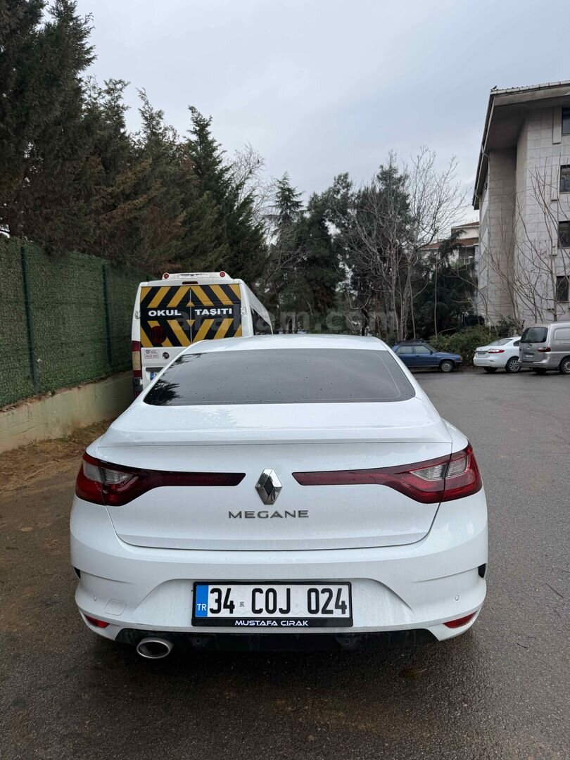 Sahibinden Renault Megane 1.3 TCe Joy 2020 Model İstanbul 117.000 km Beyaz 7