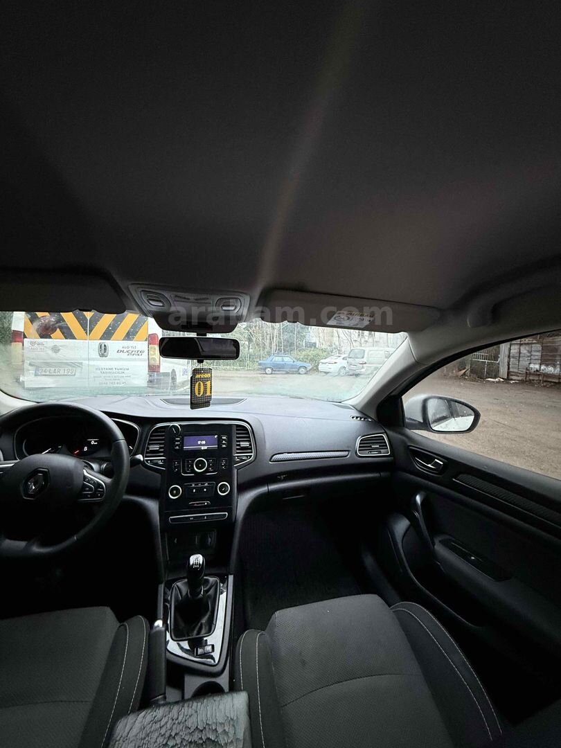 Sahibinden Renault Megane 1.3 TCe Joy 2020 Model İstanbul 117.000 km Beyaz 5