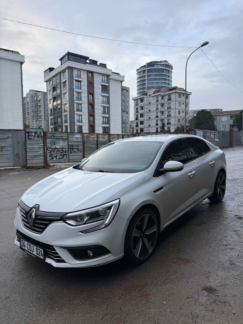 Sahibinden Renault Megane 1.3 TCe Joy 2020 Model İstanbul 117.000 km Beyaz 2
