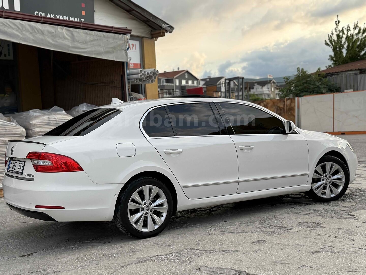 Sahibinden Skoda SuperB 1.6 TDI Elegance 2014 Model Kocaeli 1.600.000 km Beyaz 2