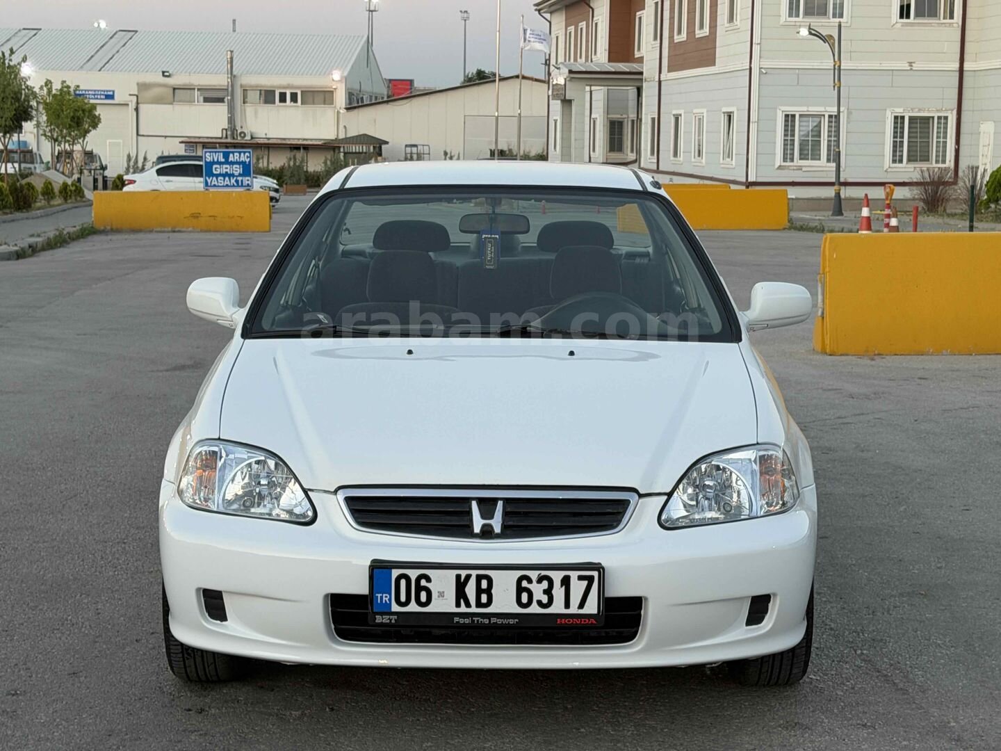 Galeriden Honda Civic 1.6 i ES 2000 Model Ankara 287.000 km Beyaz 1
