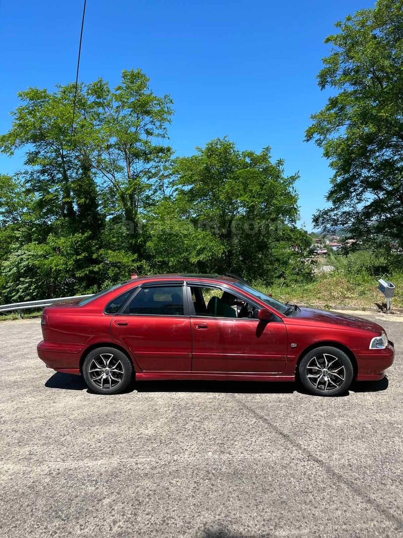 Sahibinden Volvo S40 1.8 2000 Model Ordu 235.000 km Bordo 2