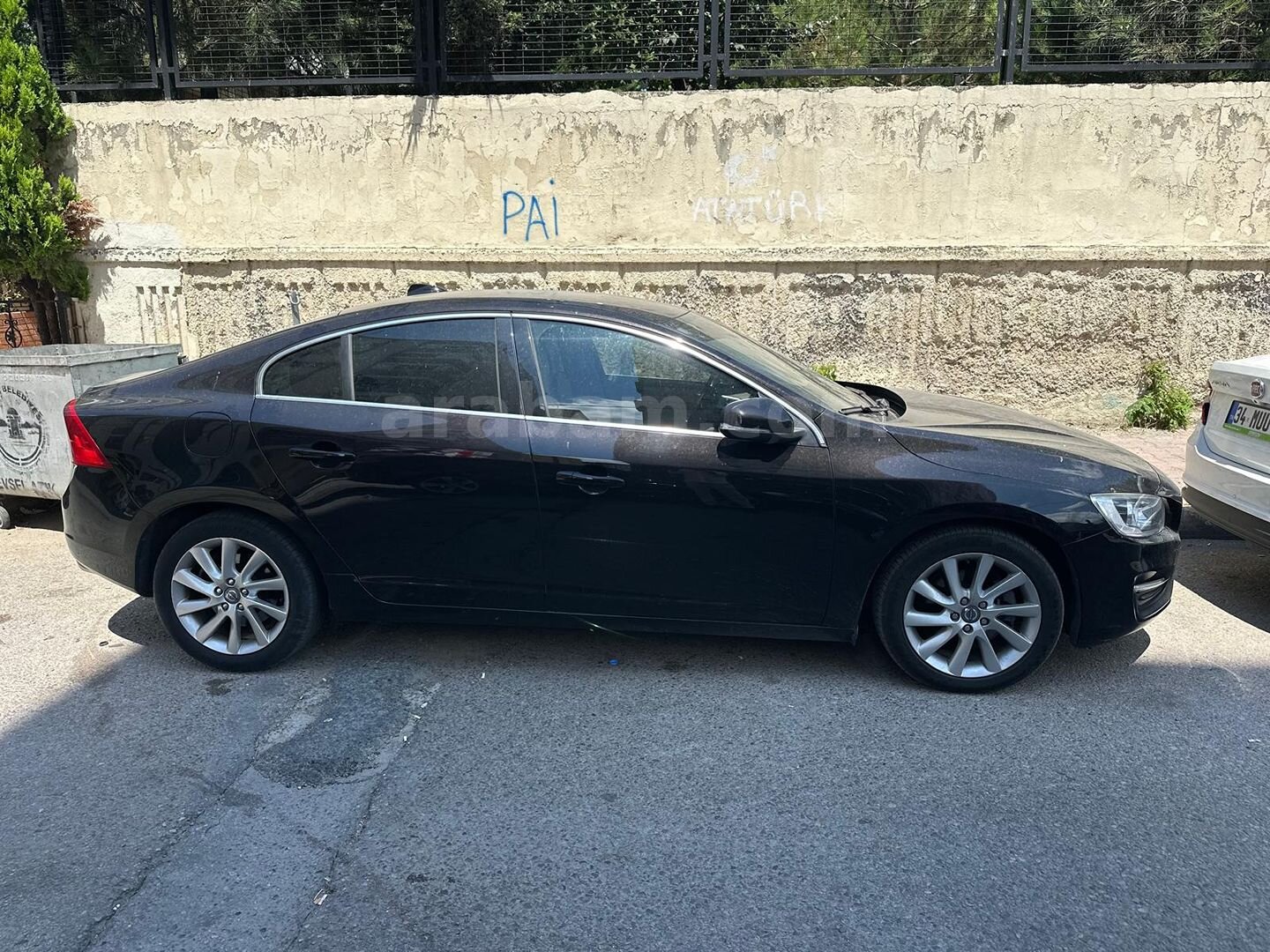Galeriden Volvo S60 1.6 D Premium 2013 Model İstanbul 209.000 km Siyah 1