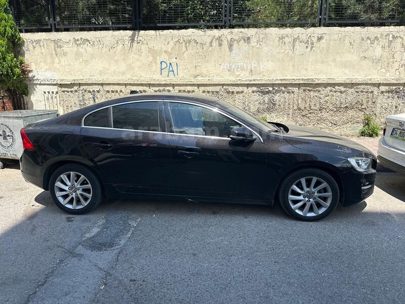 Galeriden Volvo S60 1.6 D Premium 2013 Model İstanbul 209.000 km Siyah