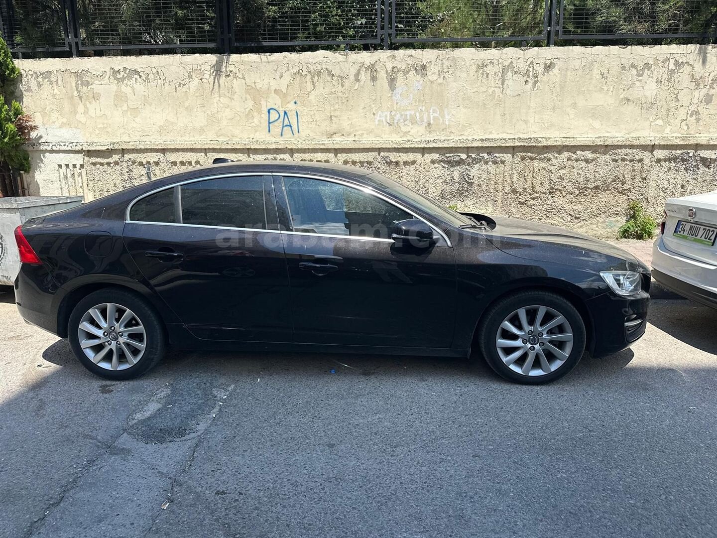 Galeriden Volvo S60 1.6 D Premium 2013 Model İstanbul 209.000 km Siyah 4