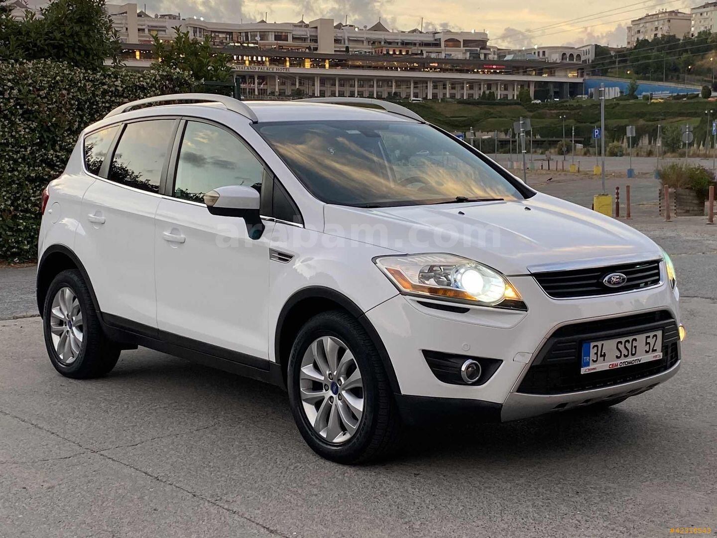 Galeriden Ford Kuga 2.0 TDCi Titanium 2011 Model İstanbul 210.000 km Beyaz 1