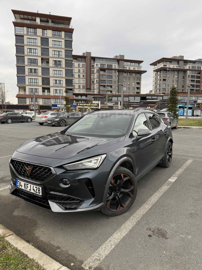 Sahibinden Cupra Formentor 1.5 TSI 2024 Model İstanbul 30.000 km Füme 2
