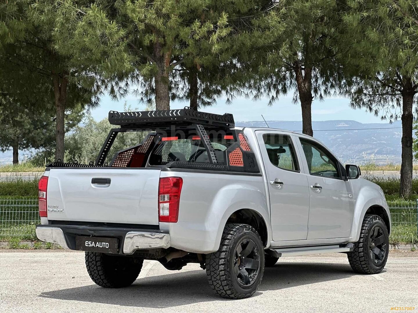 Galeriden Isuzu D-Max 2.5 4x4 V-Cross 2013 Model Denizli 207.000 km Gri 7