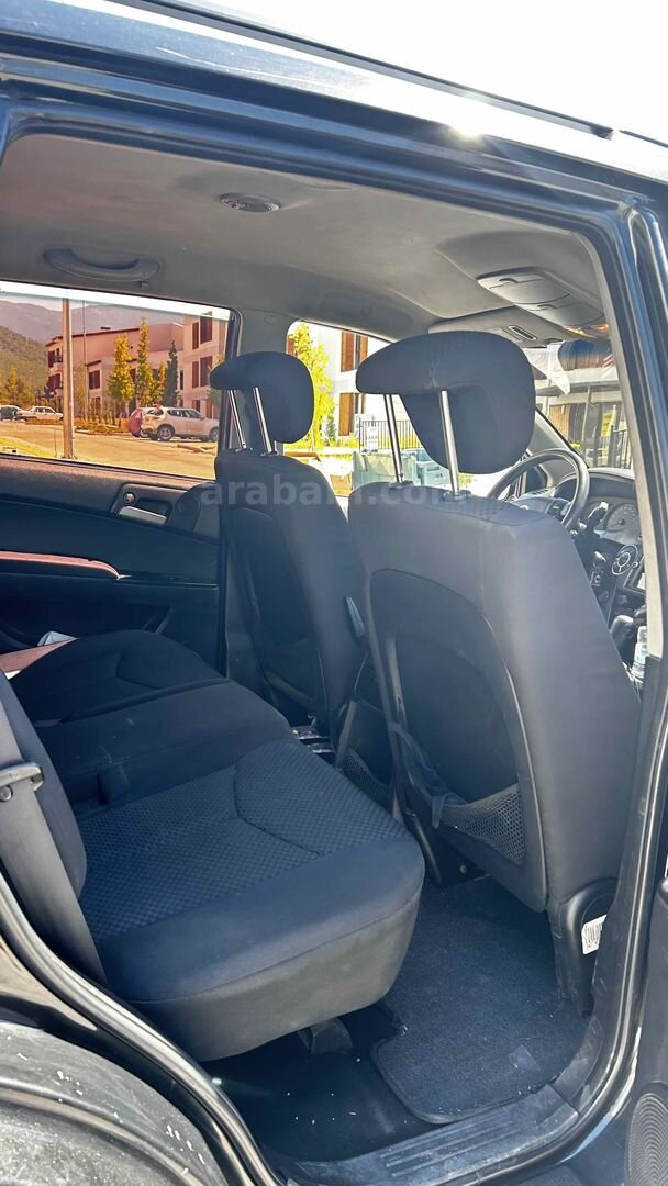 Sahibinden KGM SsangYong Kyron 2.0 XDI 4x2 2008 Model Muğla 3.000.000 km Siyah 3