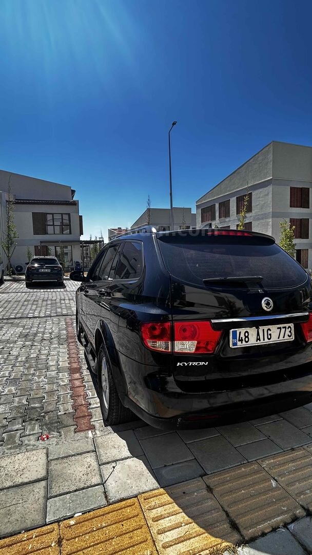 Sahibinden KGM SsangYong Kyron 2.0 XDI 4x2 2008 Model Muğla 3.000.000 km Siyah 6