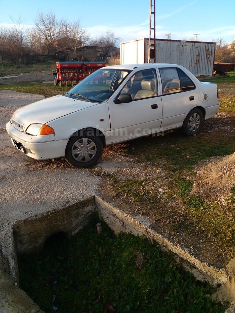 Sahibinden Suzuki Swift 1.3 GLX 1999 Model Kırklareli 206.000 km Beyaz 2