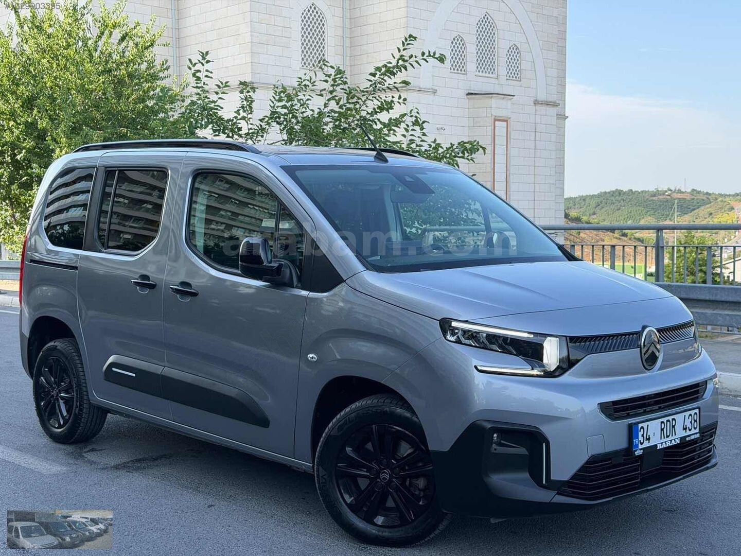 Galeriden Citroen Berlingo 1.5 BlueHDI Max 2025 Model İstanbul 33.000 km Gri 7