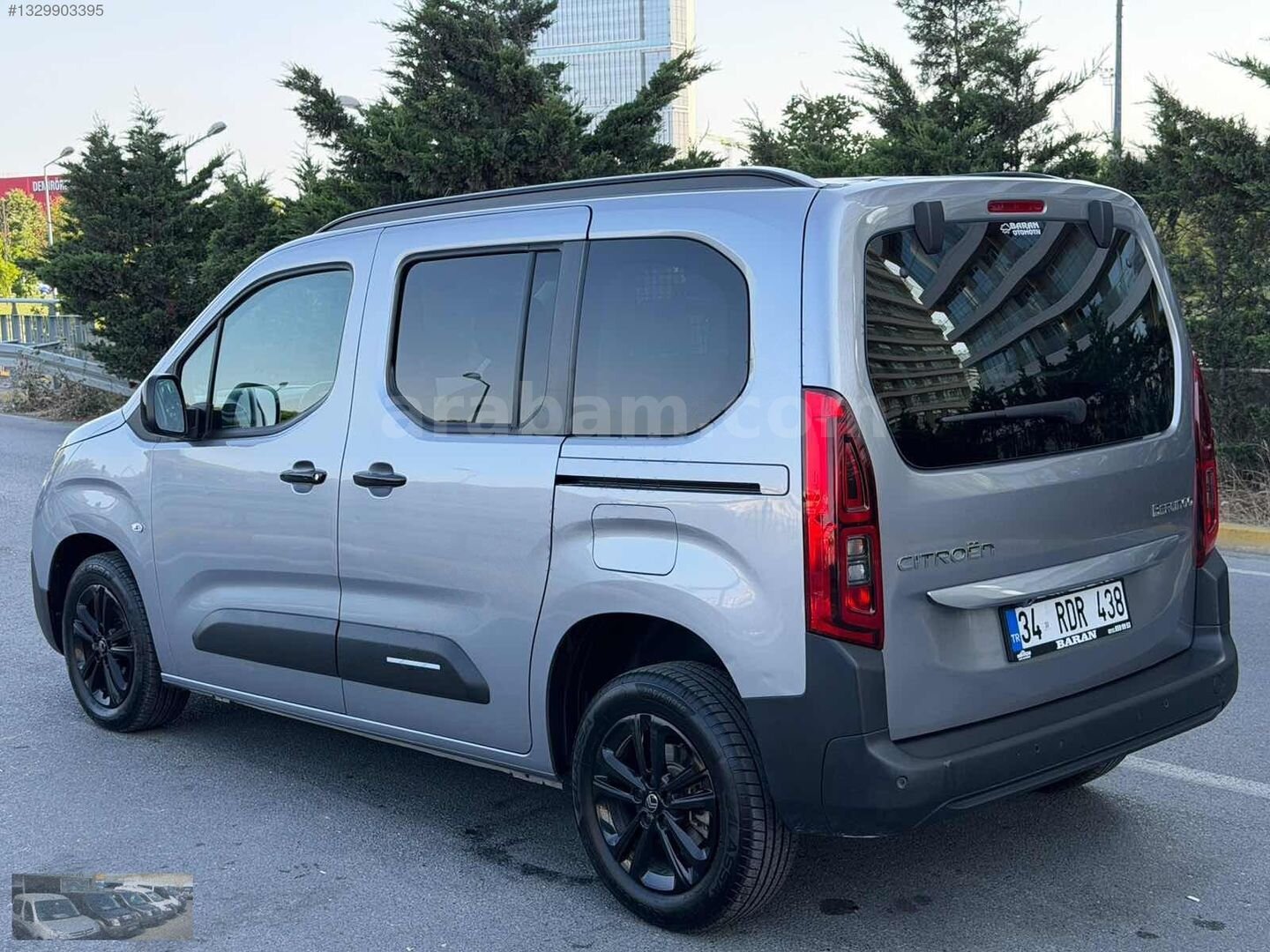 Galeriden Citroen Berlingo 1.5 BlueHDI Max 2025 Model İstanbul 33.000 km Gri 5