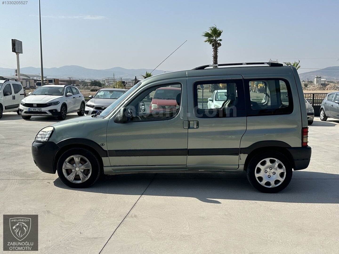 Galeriden Peugeot Partner 1.6 HDI Adventure 2010 Model Kahramanmaraş 301.500 km Yeşil 3