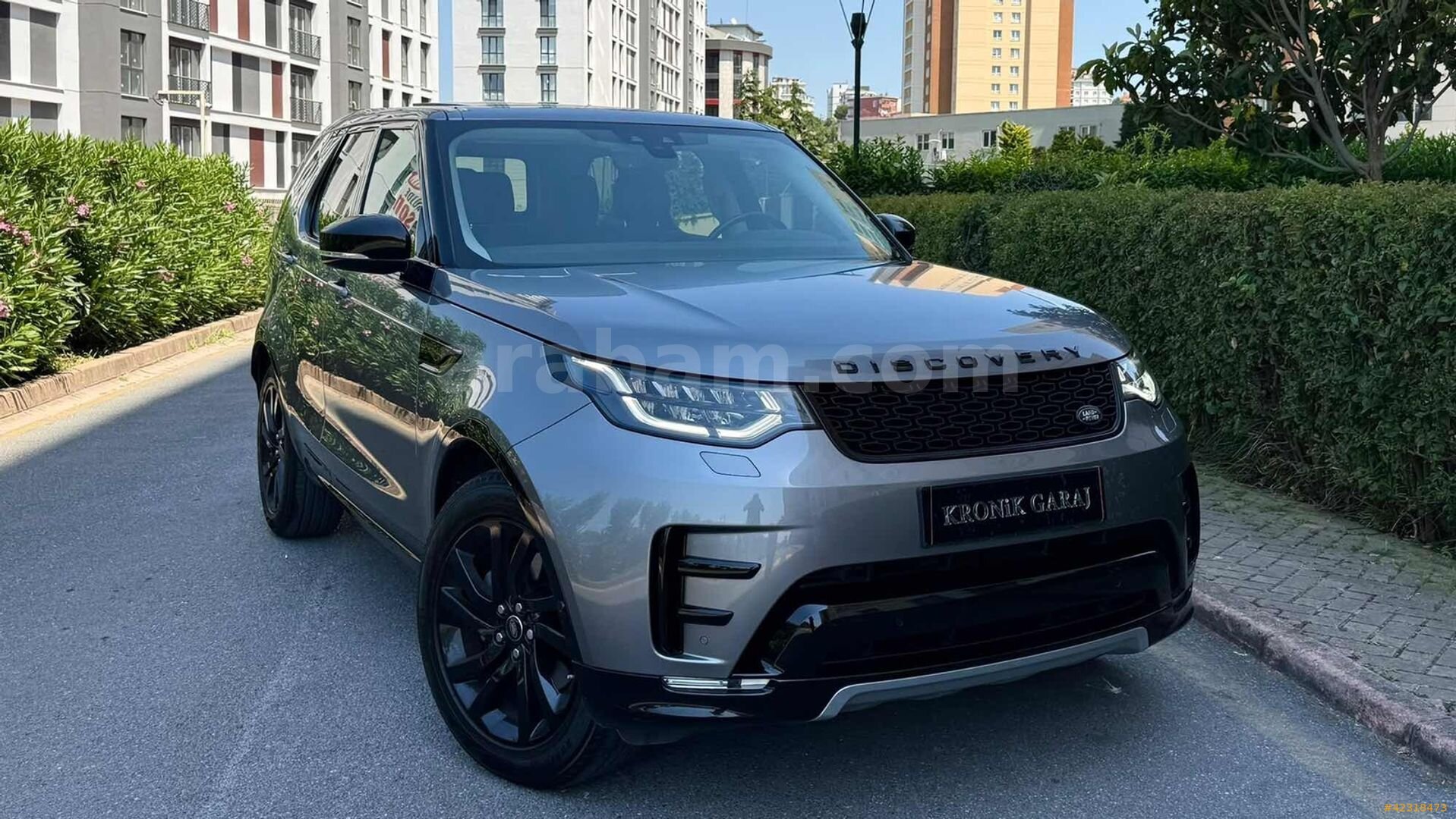 Galeriden Land Rover Discovery 2.0 SD4 Landmark Edition 2020 Model İstanbul 85.000 km Gri 2