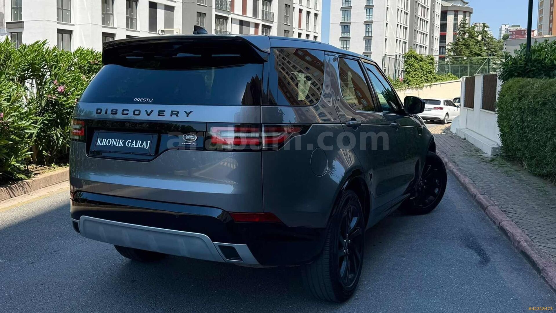 Galeriden Land Rover Discovery 2.0 SD4 Landmark Edition 2020 Model İstanbul 85.000 km Gri 5