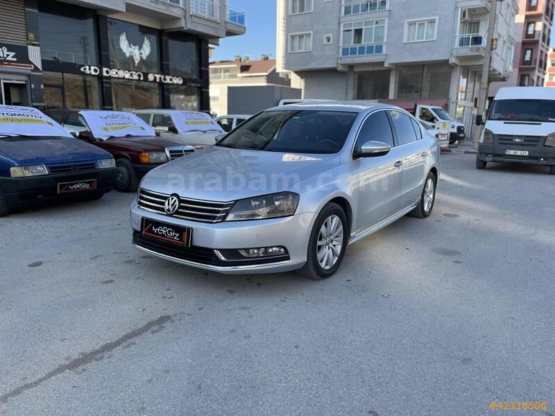 Galeriden Volkswagen Passat 1.4 TSi BlueMotion Comfortline 2011 Model Burdur 250.000 km Gri