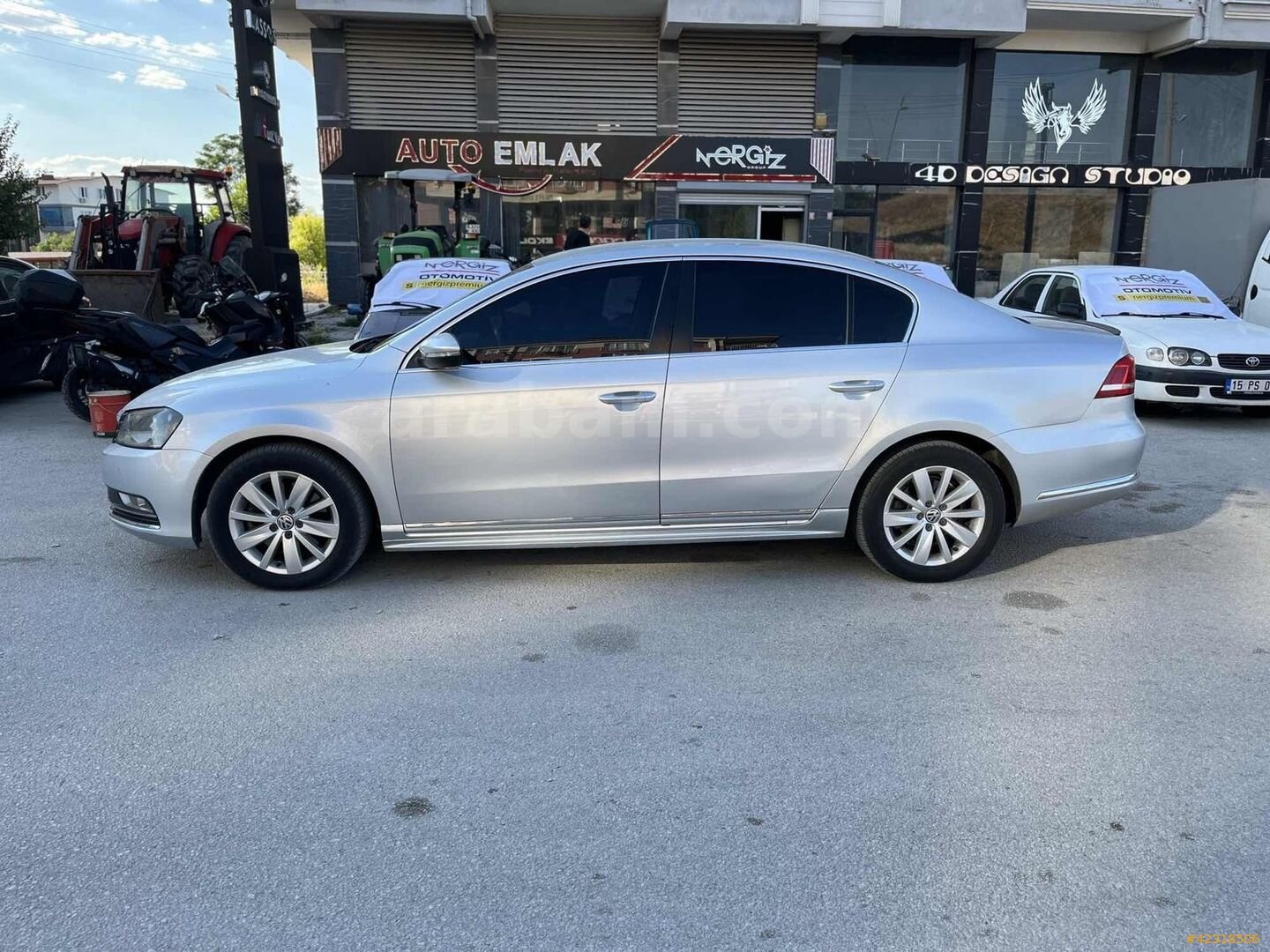 Galeriden Volkswagen Passat 1.4 TSi BlueMotion Comfortline 2011 Model Burdur 250.000 km Gri 5