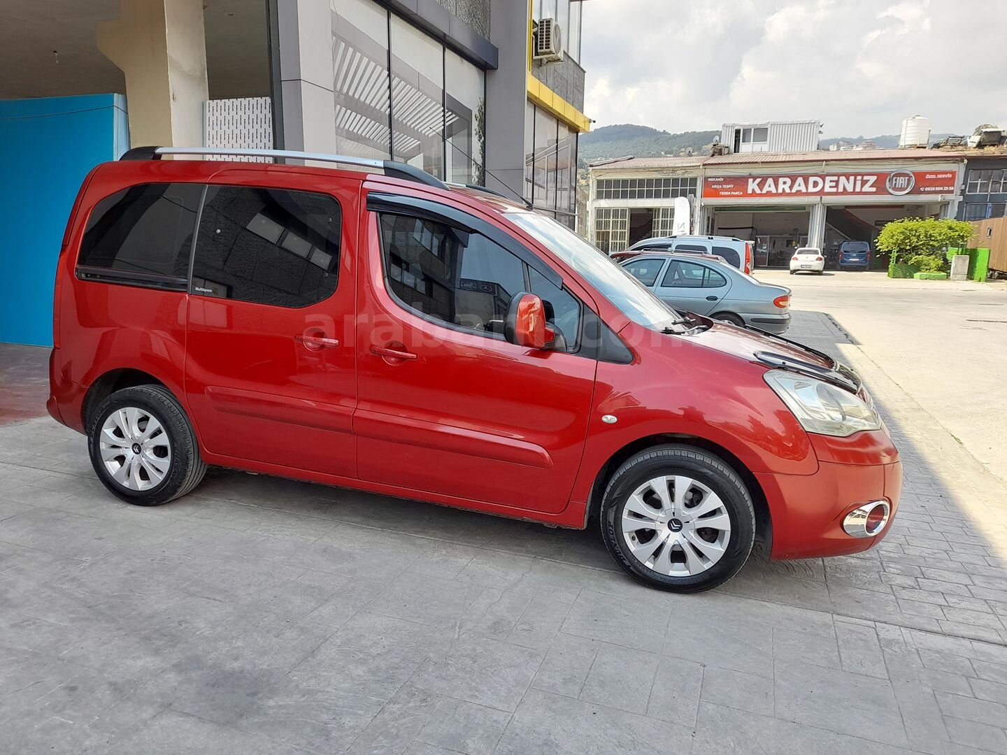 Sahibinden Citroen Berlingo 1.6 HDi Combi 2011 Model Samsun 248.000 km Kırmızı 5