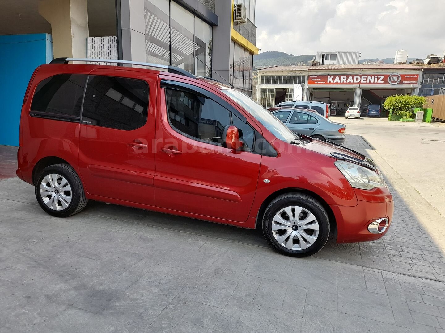 Sahibinden Citroen Berlingo 1.6 HDi Combi 2011 Model Samsun 248.000 km Kırmızı 6
